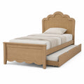 Einzelbett aus Holz mit Rattan-Kopfteil